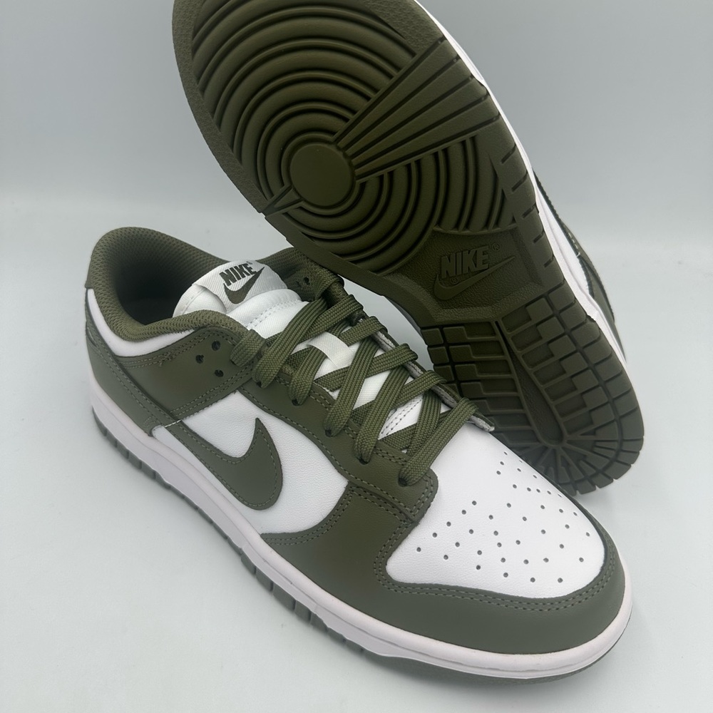 Nike Dunk Low Medium Olive